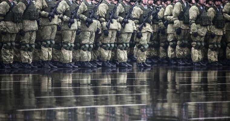 Россия сокращение расходов военные