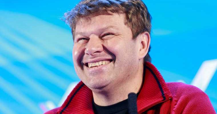 спортивный комментатор