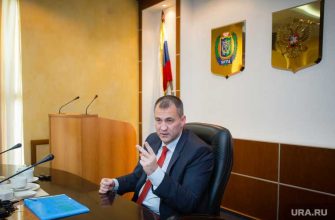 директор департамента строительства Сафин начальник управления муниципальной службы Яковлева