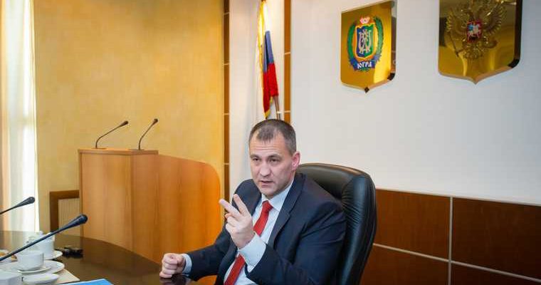 директор департамента строительства Сафин начальник управления муниципальной службы Яковлева