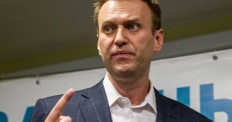 Оскорблённый Навальным ветеран выступил с речью в суде