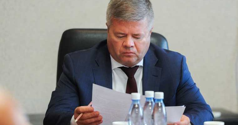 Режим самоизоляции могут ослабить — министр приедет в Магнитогорск — Чебаркуль посетил замгубернатора — проезд на маршрутках подорожает — из районной больницы уволились все хирурги. Все самые интересные и важные новости Челябинской области к утру 18 февраля — в обзоре URA.RU: