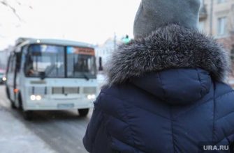 новости хмао загорелся автобус возгорание в ханты-мансийске на остановке потушили пожар клубы дыма из-за проводки короткое замыкание