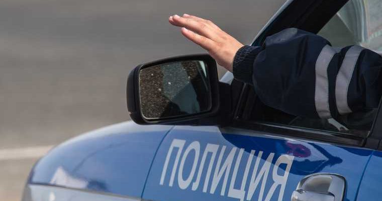Аппарат управления УМВД ХМАО Александра Курамшина пьяная за рулем