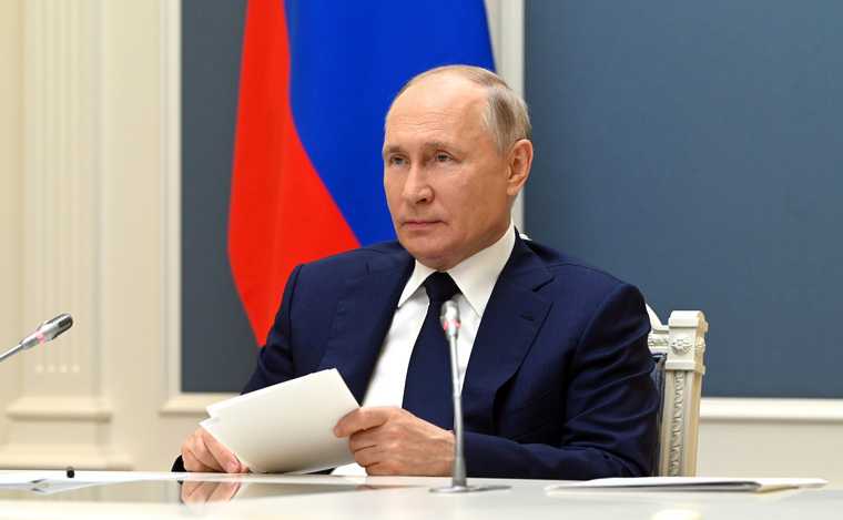 Путин начал объединение России и Беларуси