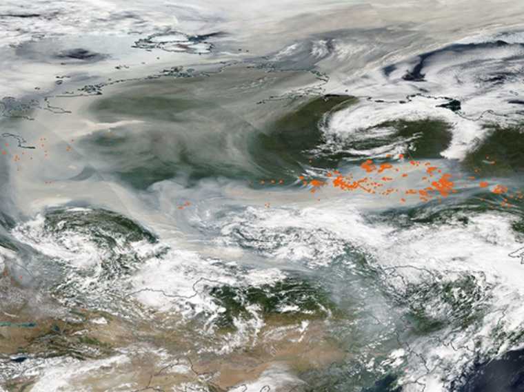 Дым от якутских пожаров впервые достиг Северного полюса. Фото